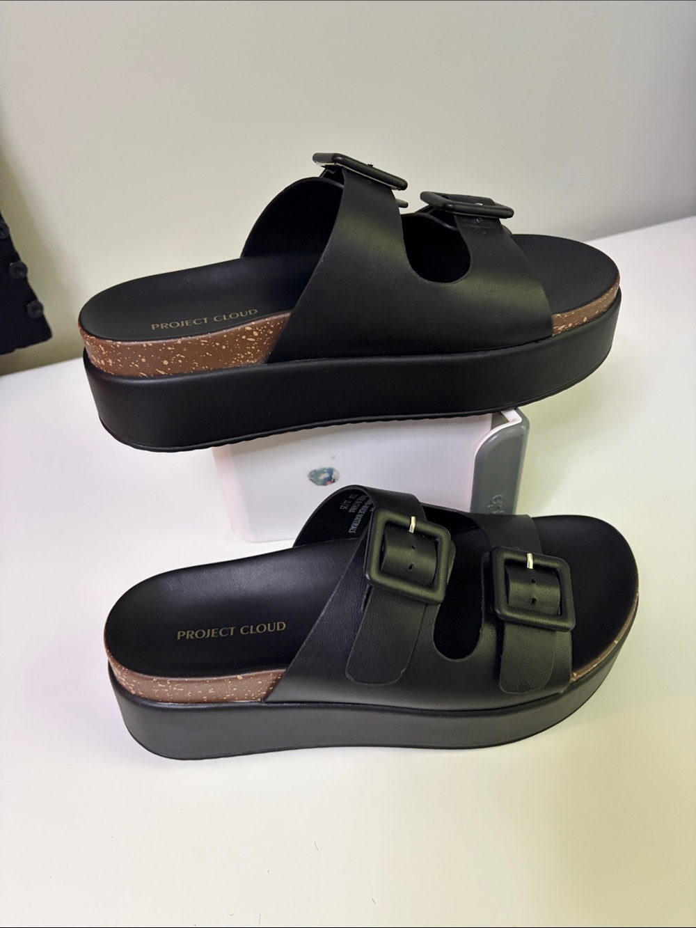 Project Cloud Softy Wedge Platform Women’s Black Sandals Size 6